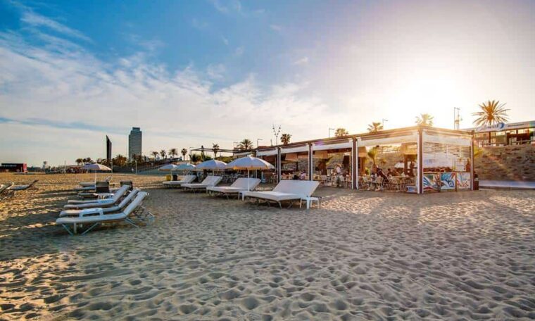 Beach Bites on a Budget: Top Cheap Chiringuitos in
Barcelona